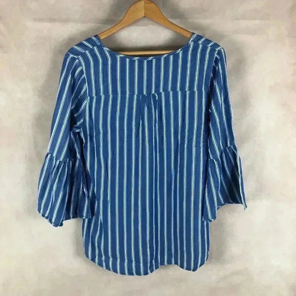 APPRAISAL Bell Sleeve Striped Blue Chambray Top NWT SMALL - Picture 6 of 12